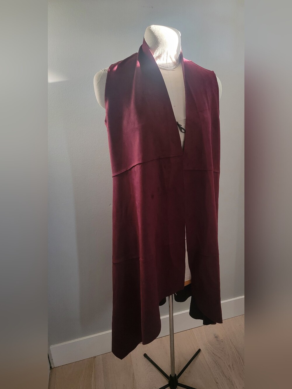 Sleeveless Long Drape Vest - Wine